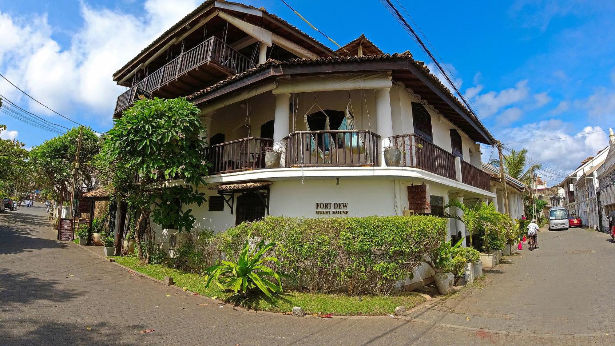 Fort Dew Guest House Галле Экстерьер фото